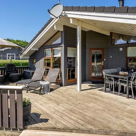 Holiday home Ela - 500m From The Sea In Funen By Interhome Spodsbjerg