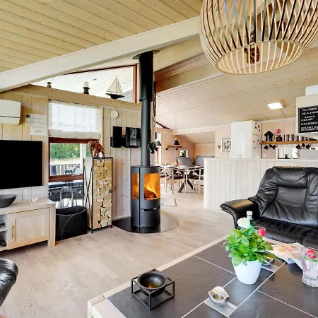 Ela - 500m From The Sea In Funen By Interhome * Spodsbjerg