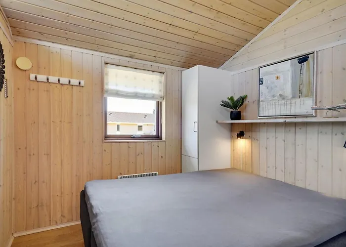 Holiday home Ela - 500m From The Sea By Interhome *